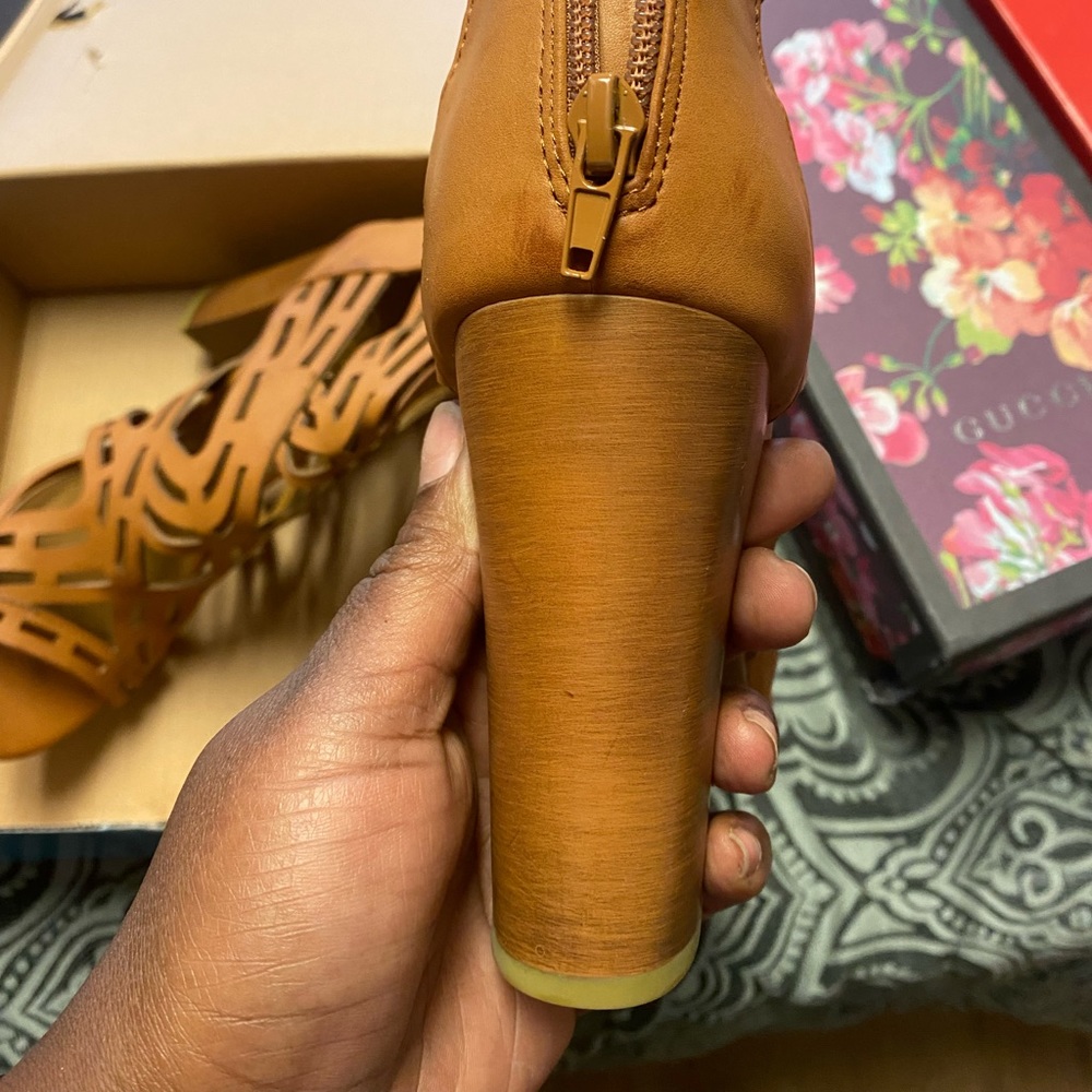 Women’s Peep toe Strappy Bootie